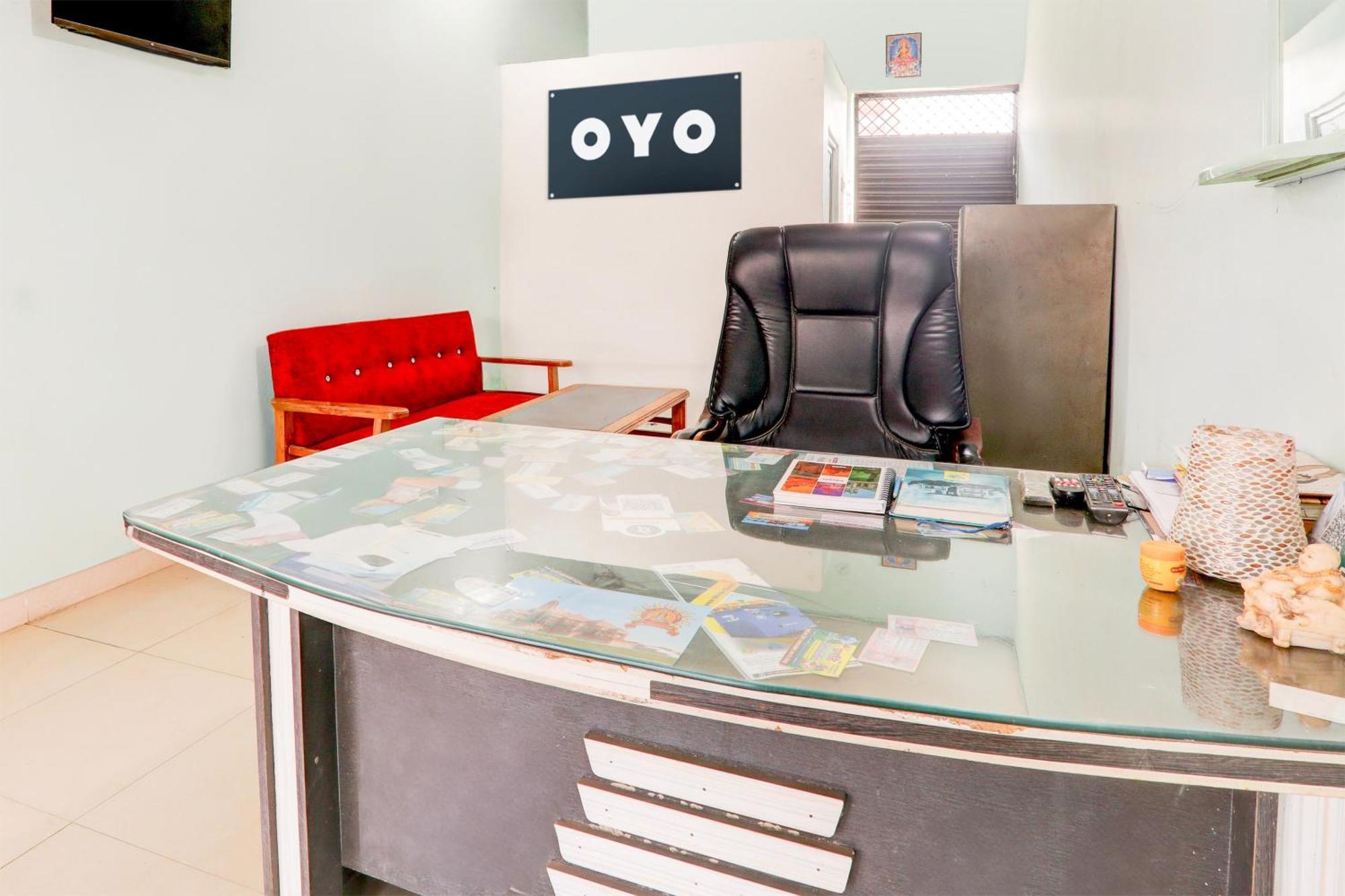 OYO 87706 Hotel Pragati Inn Gorakhpur Bagian luar foto