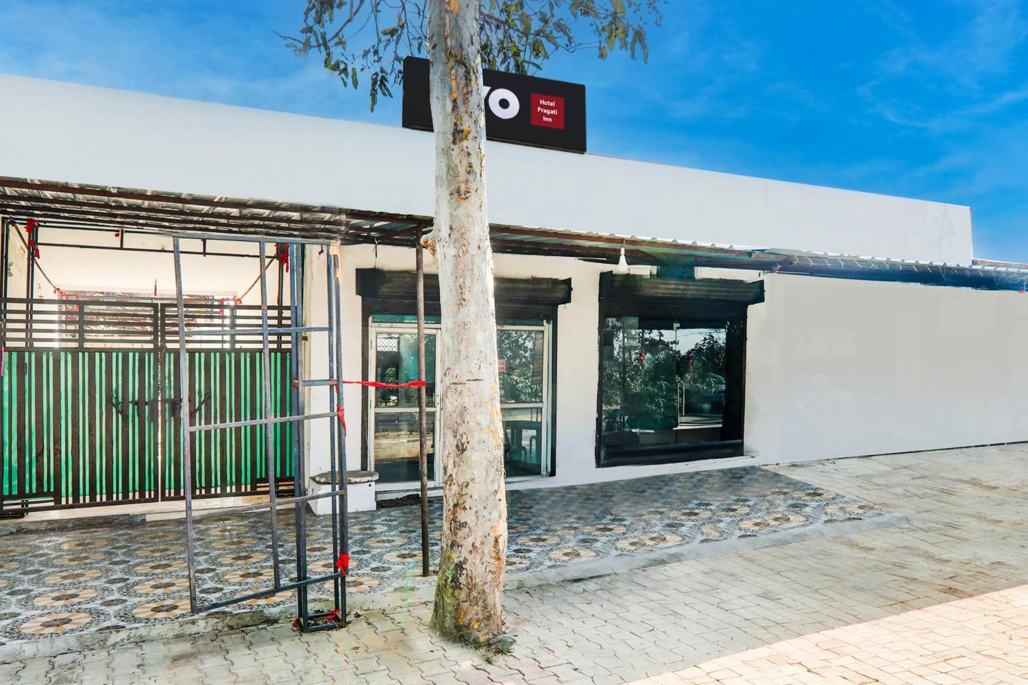 OYO 87706 Hotel Pragati Inn Gorakhpur Bagian luar foto